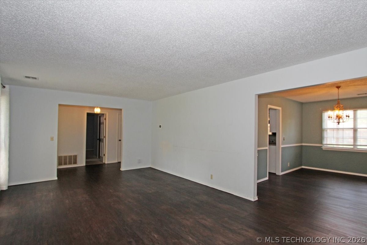 2408 Chapel Hill Court Bartlesville OK 74006