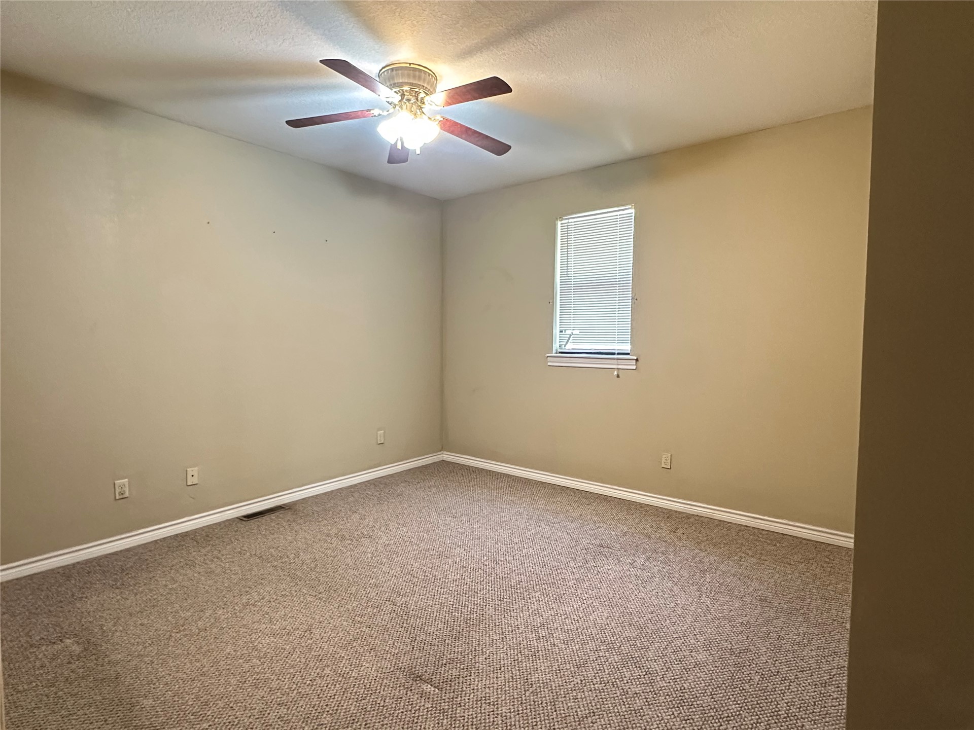 1123 E 9th Street Okmulgee OK 74447