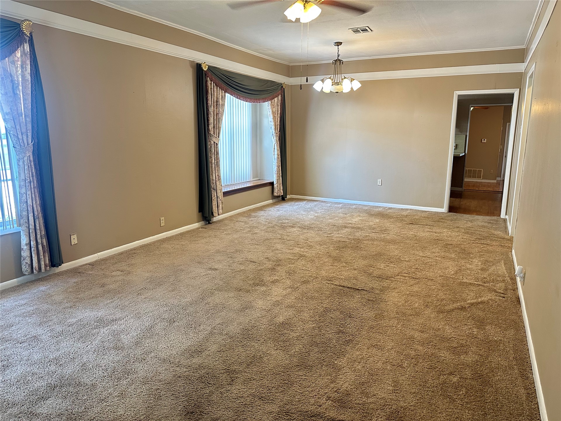 1123 E 9th Street Okmulgee OK 74447