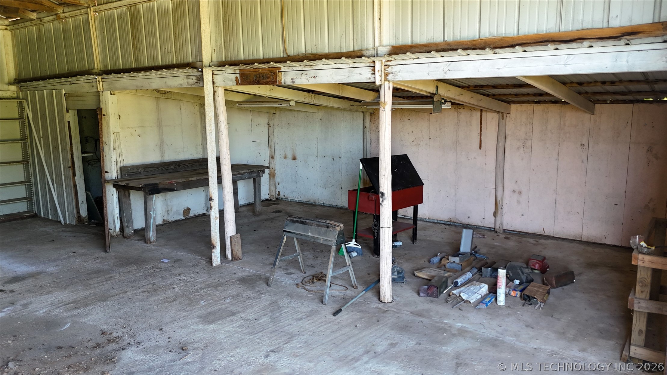 422502 E 1100 Road Checotah OK 74426