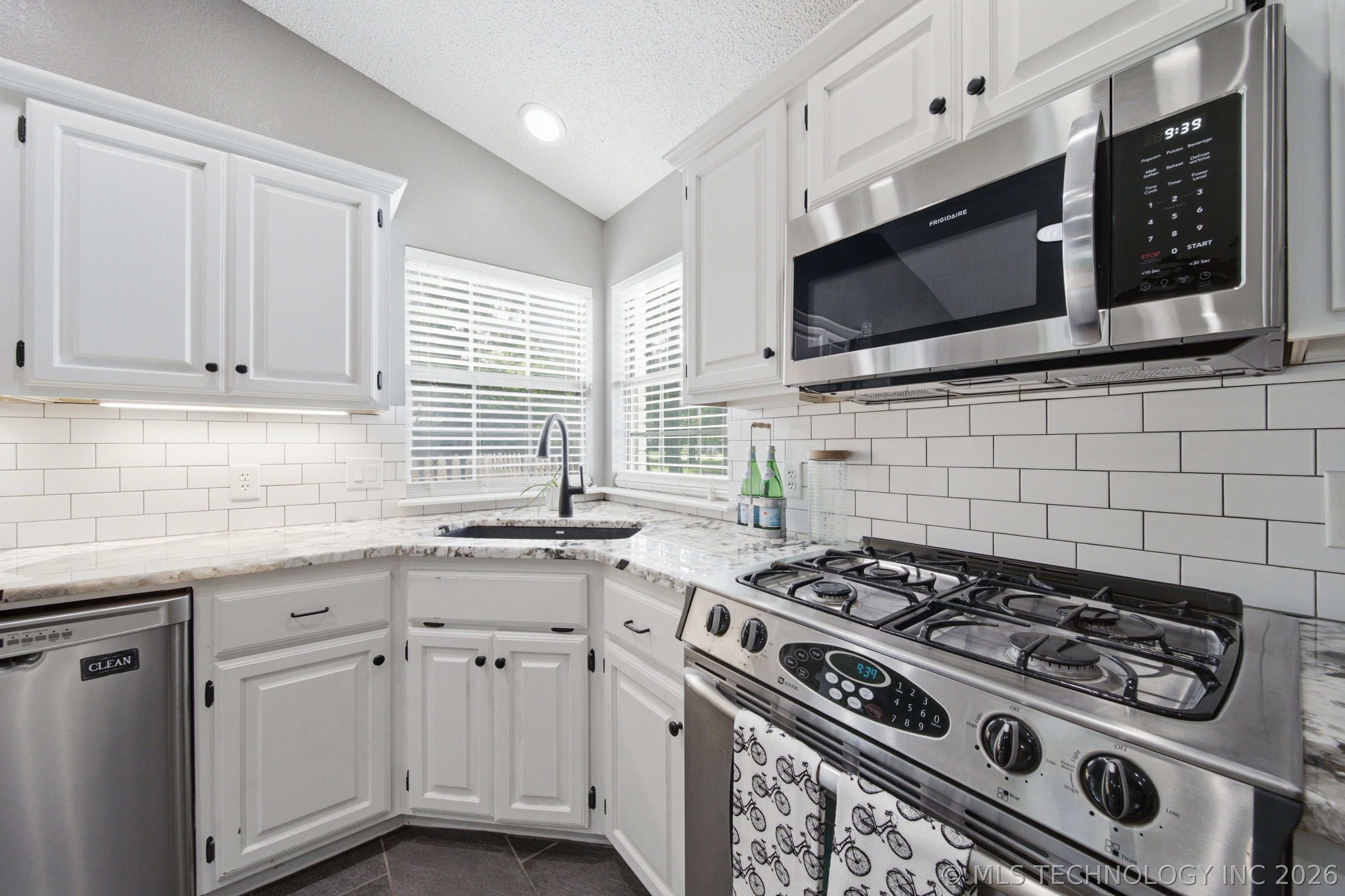 12329 E 137th Street S Broken Arrow OK 74011