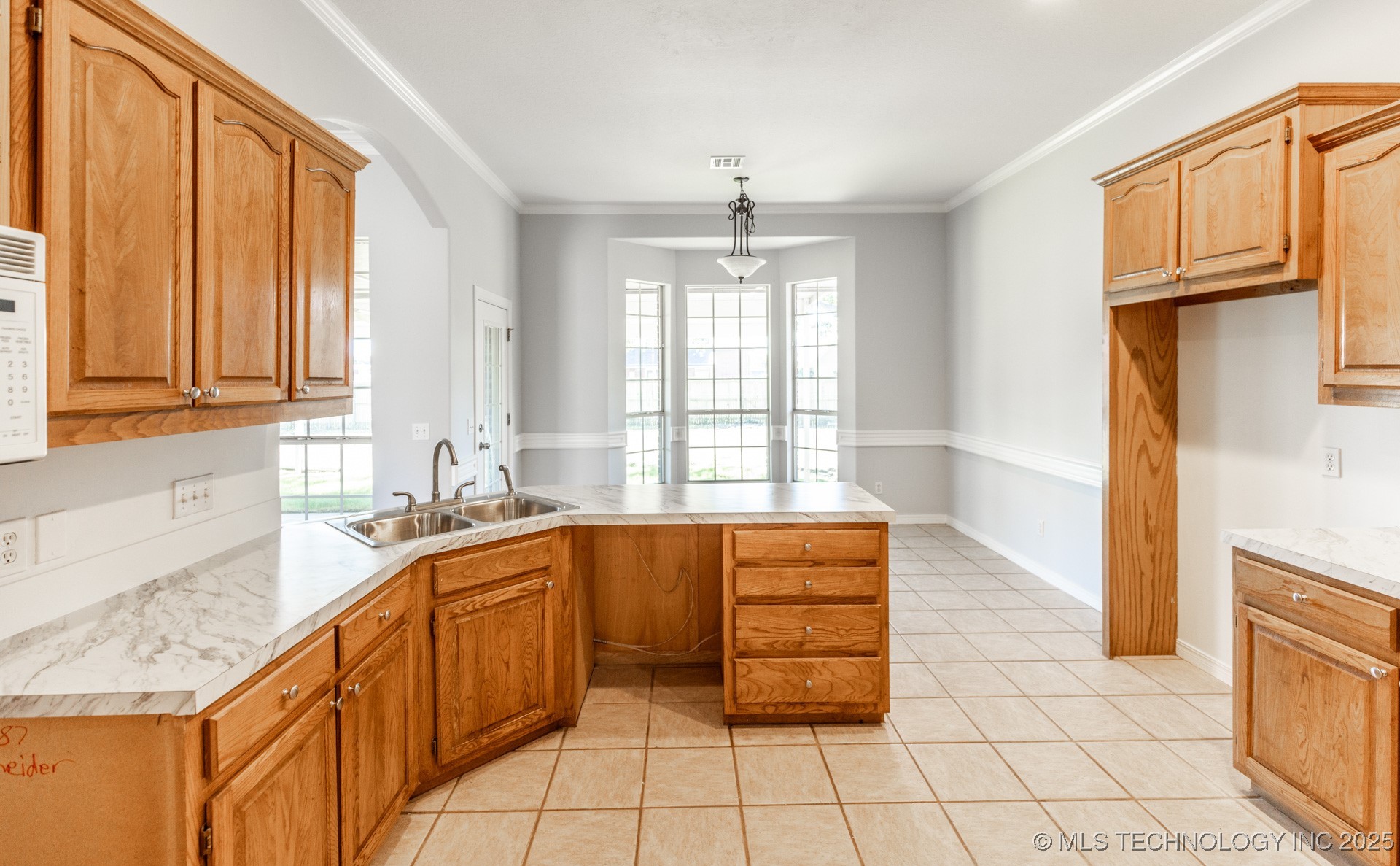 21440 E 104th Street S Broken Arrow OK 74014