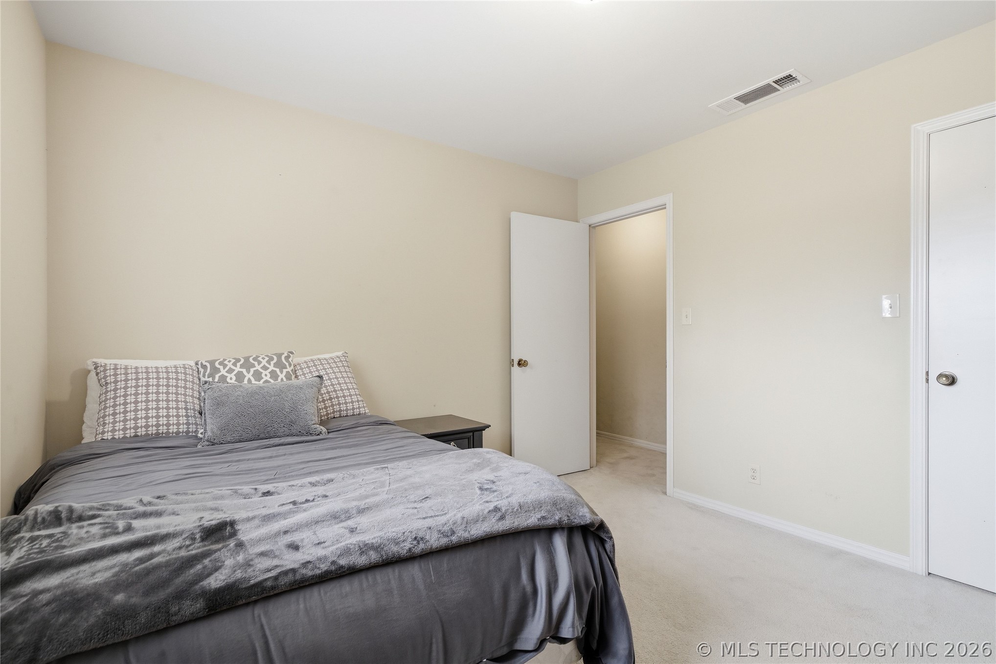 6652 E 46th Place Tulsa OK 74145