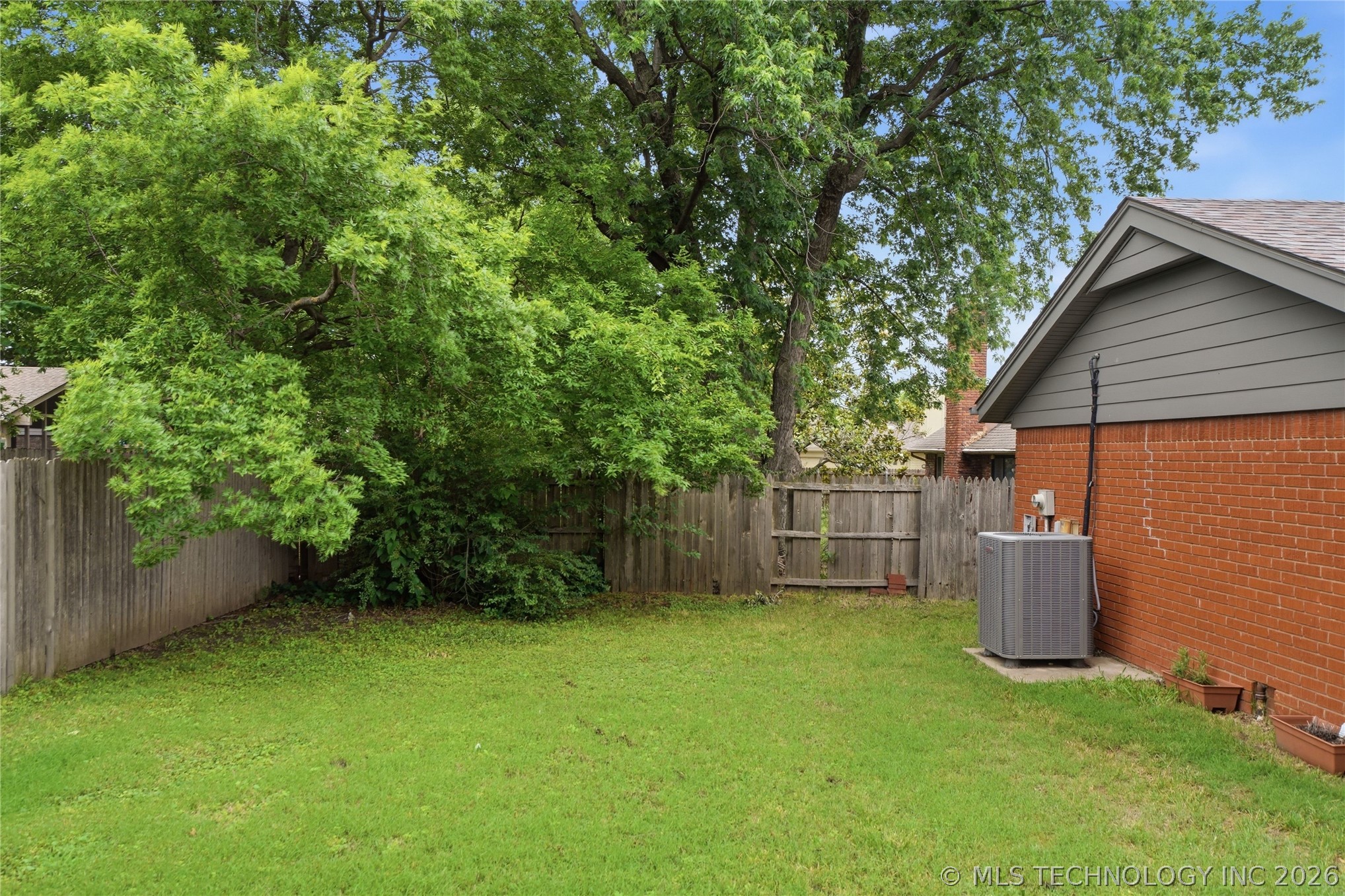 6652 E 46th Place Tulsa OK 74145