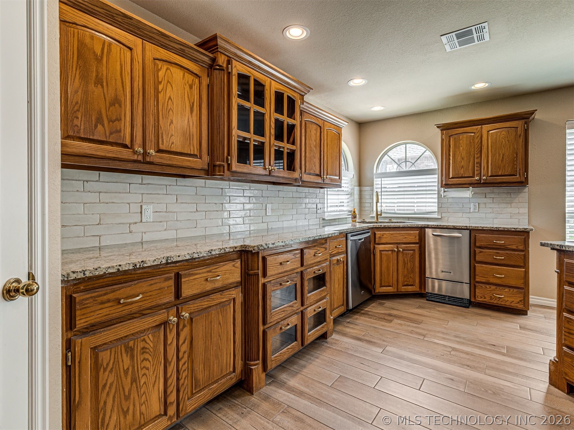 614 W 37th Place Sand Springs OK 74063