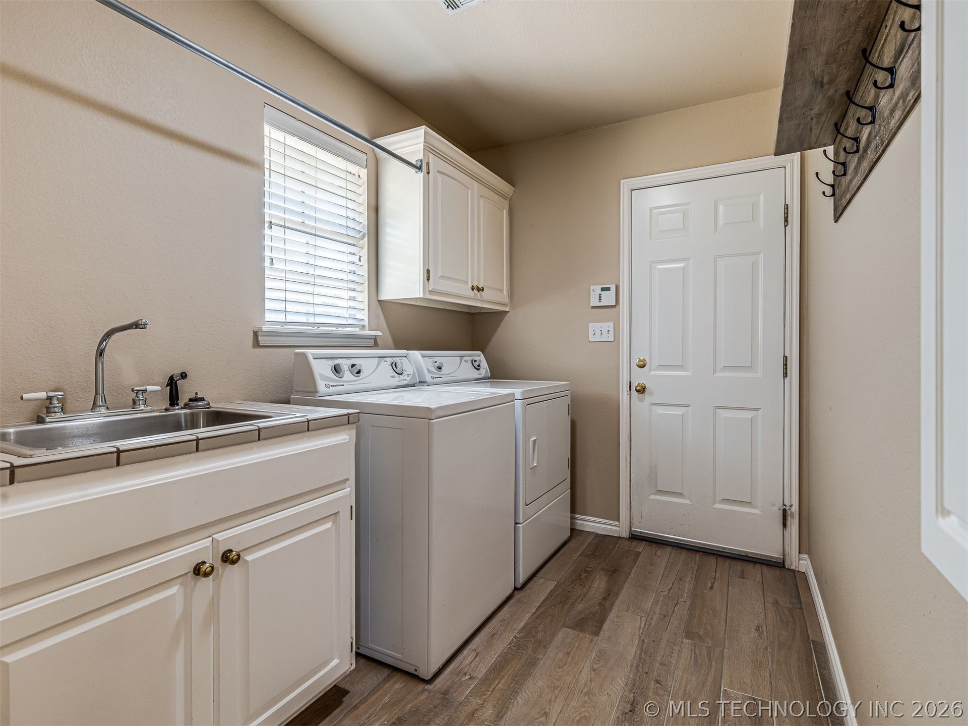 614 W 37th Place Sand Springs OK 74063