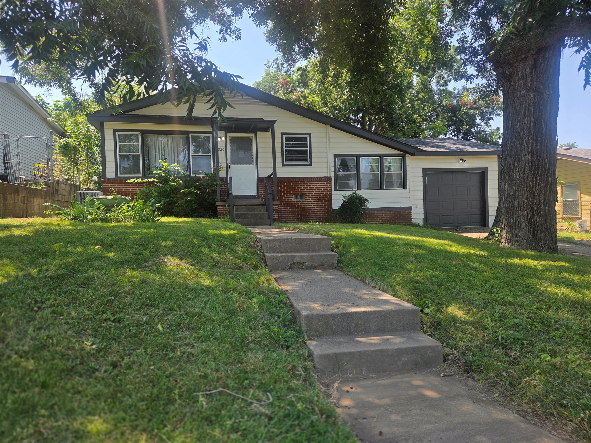 2020 W 46th Street Tulsa OK 74107