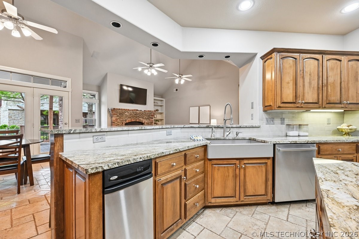 1504 W Plymouth Circle Broken Arrow OK 74012