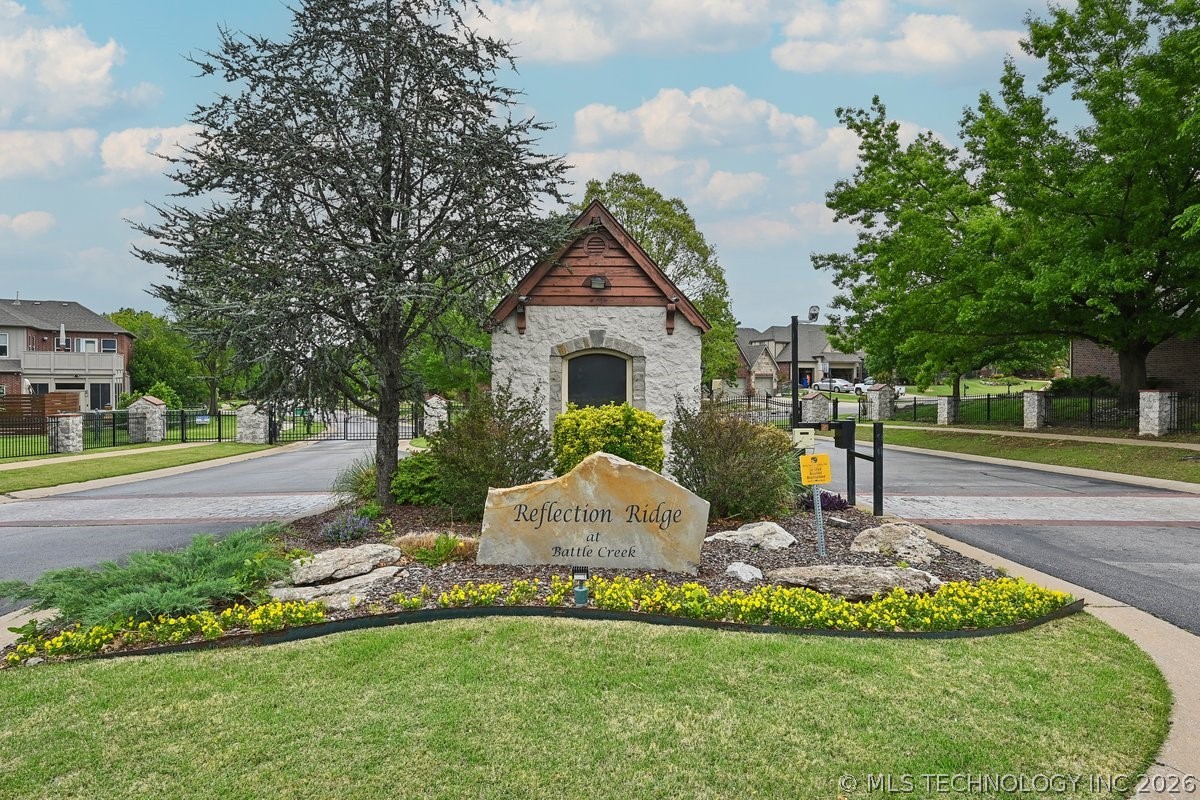 1504 W Plymouth Circle Broken Arrow OK 74012