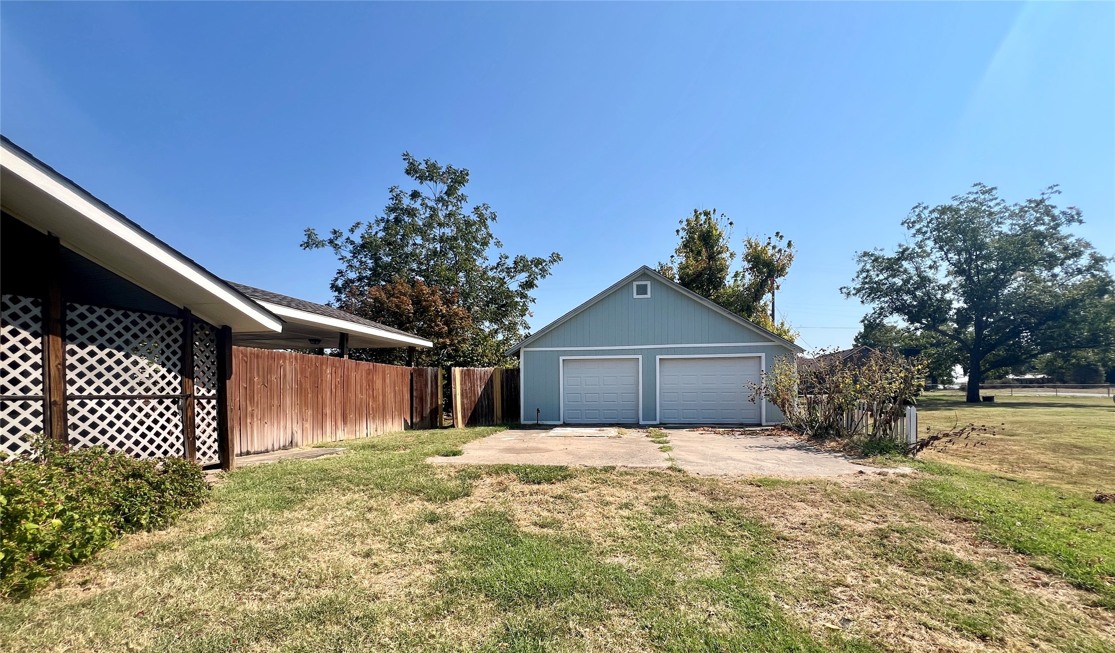 112 S Lee Street W Fort Gibson OK 74434