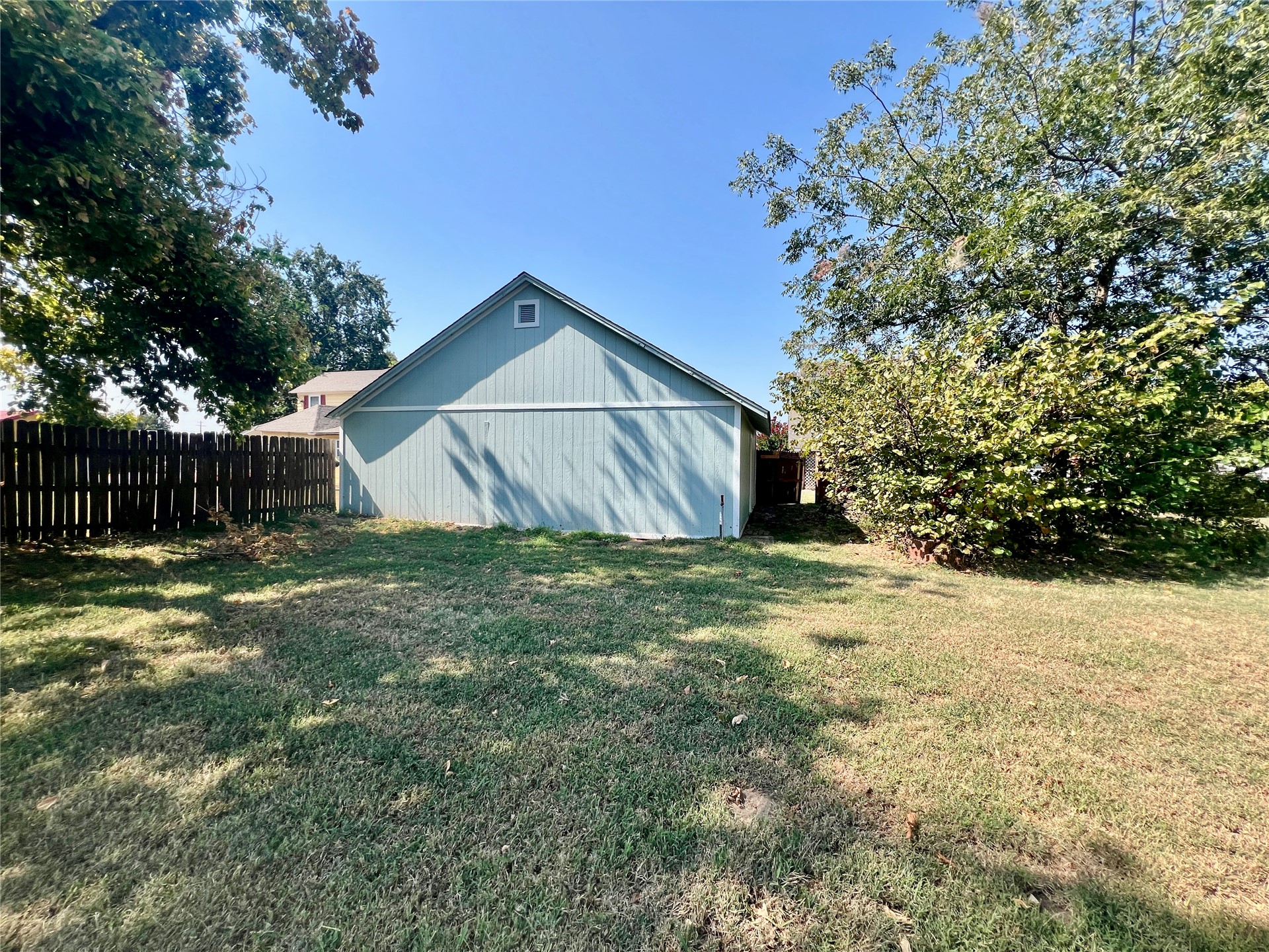 112 S Lee Street W Fort Gibson OK 74434