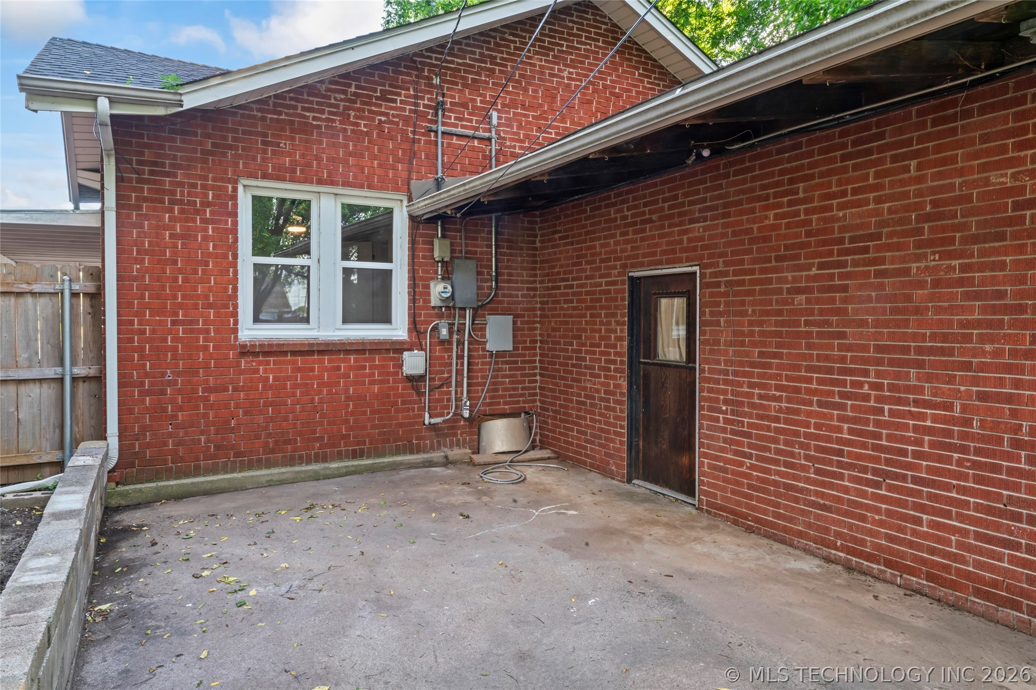 2225 E 12th Place Tulsa OK 74104