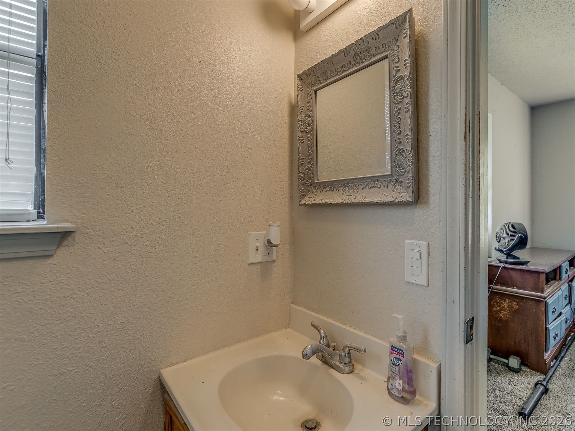 218 S 3rd Avenue Stroud OK 74079
