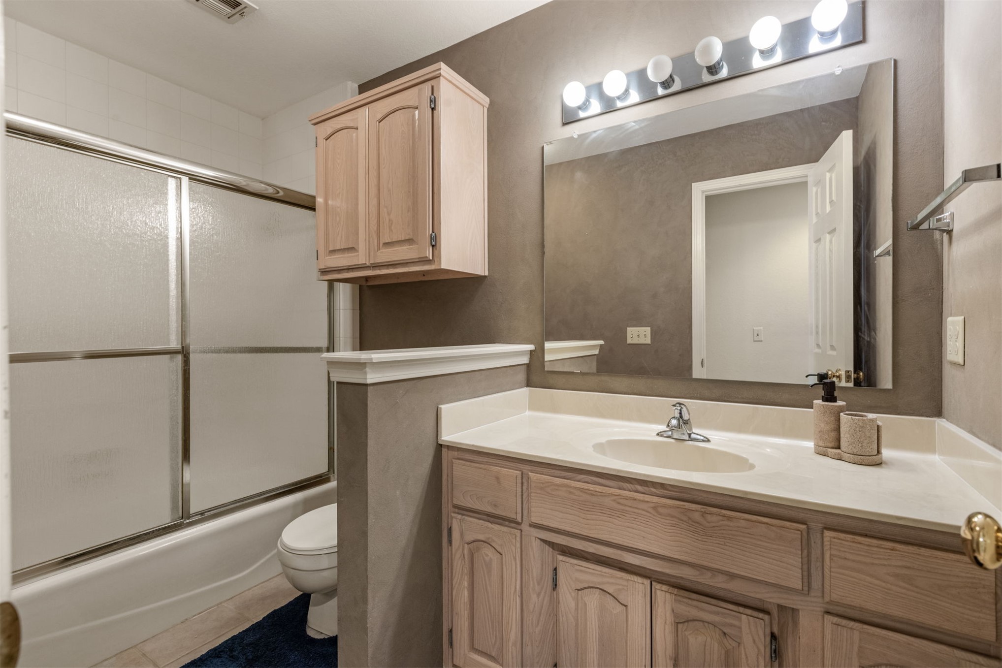 2807 E 83rd Street Tulsa OK 74137
