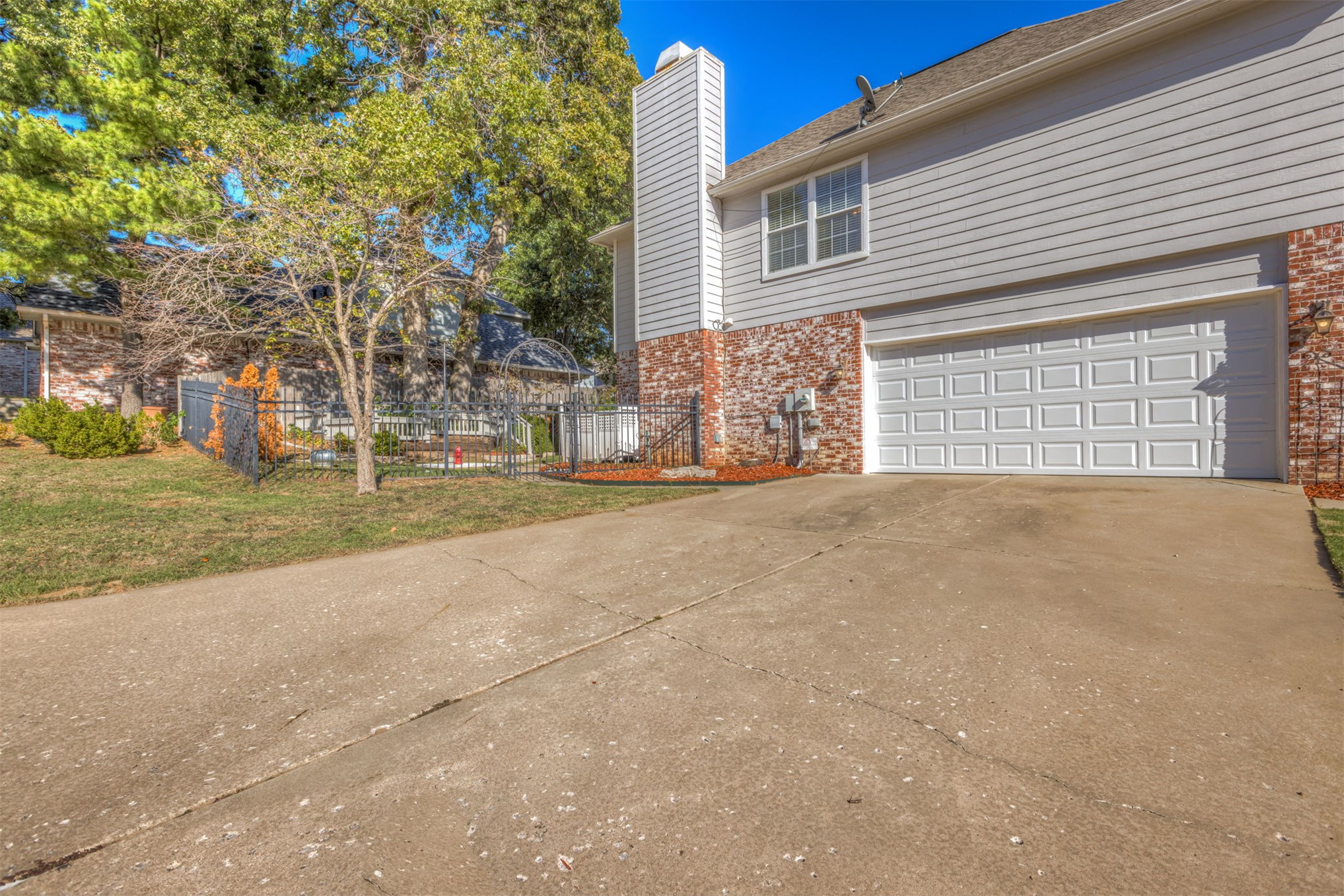 2807 E 83rd Street Tulsa OK 74137