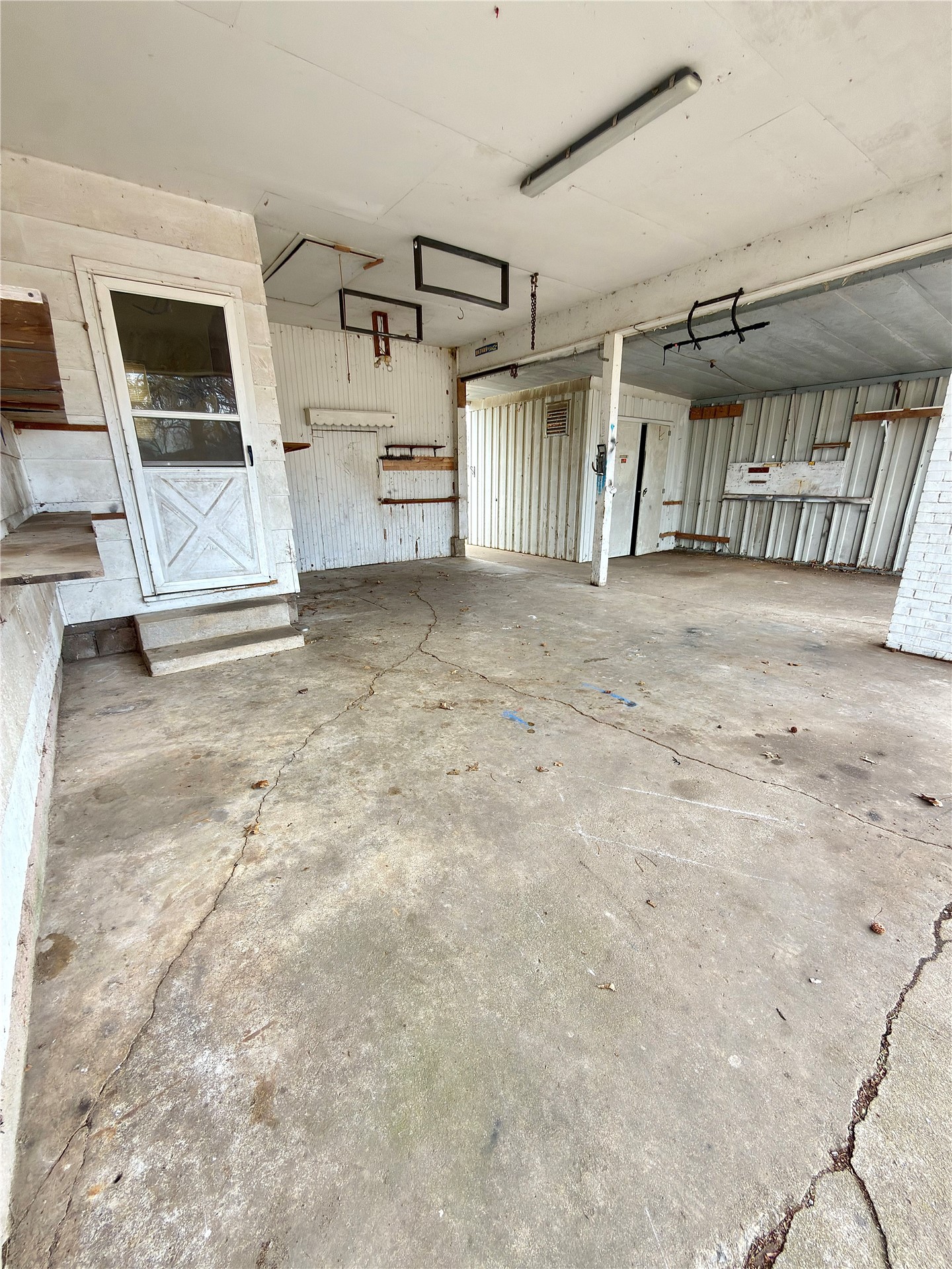 908 W Commercial Haskell OK 74436