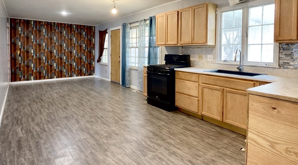 908 W Commercial Haskell OK 74436