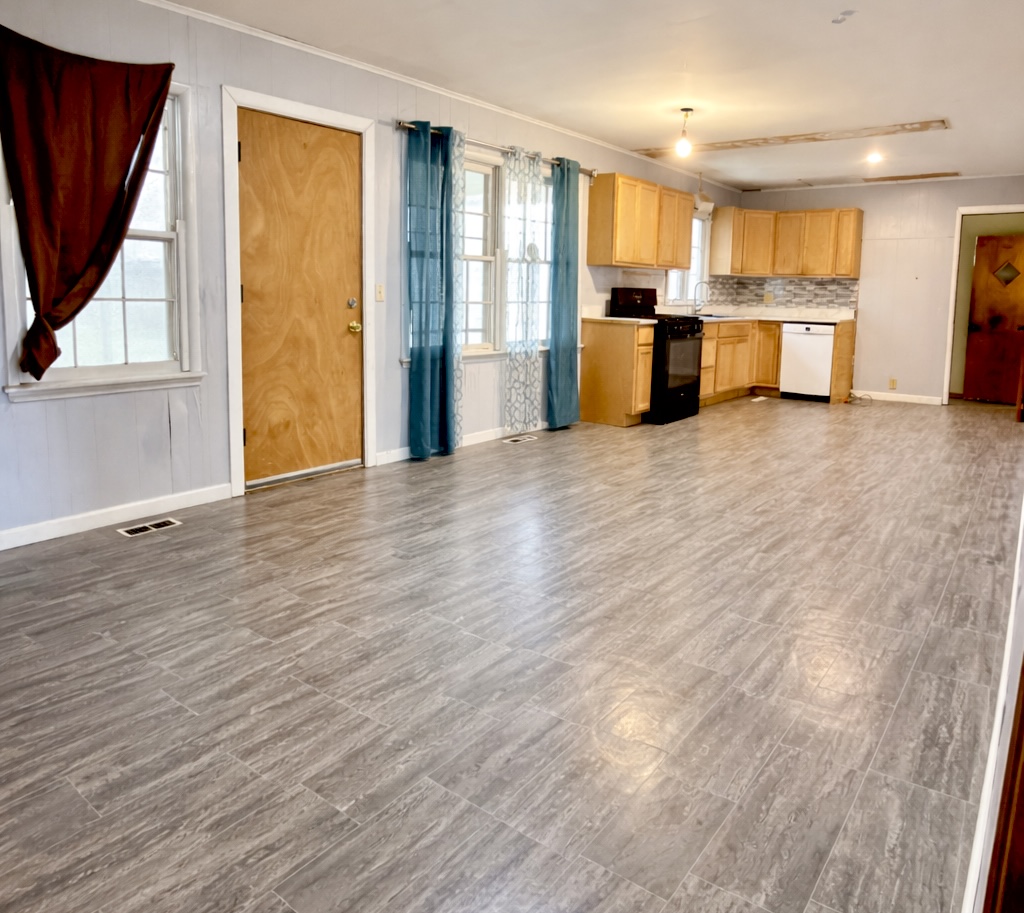 908 W Commercial Haskell OK 74436