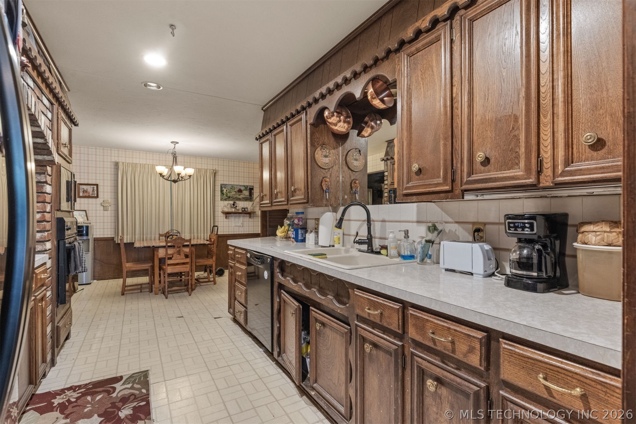 7312 E 68th Place Tulsa OK 74133
