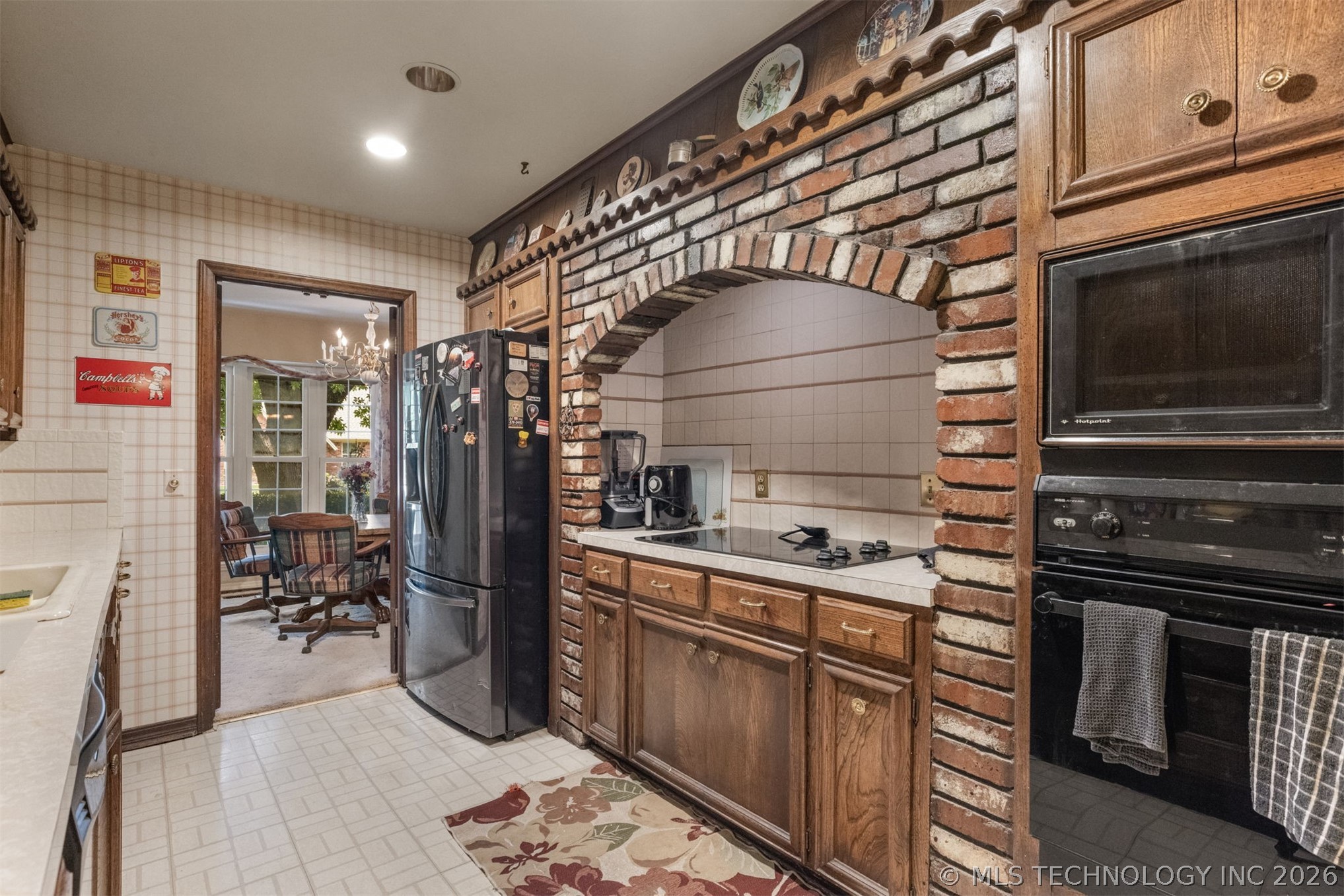7312 E 68th Place Tulsa OK 74133