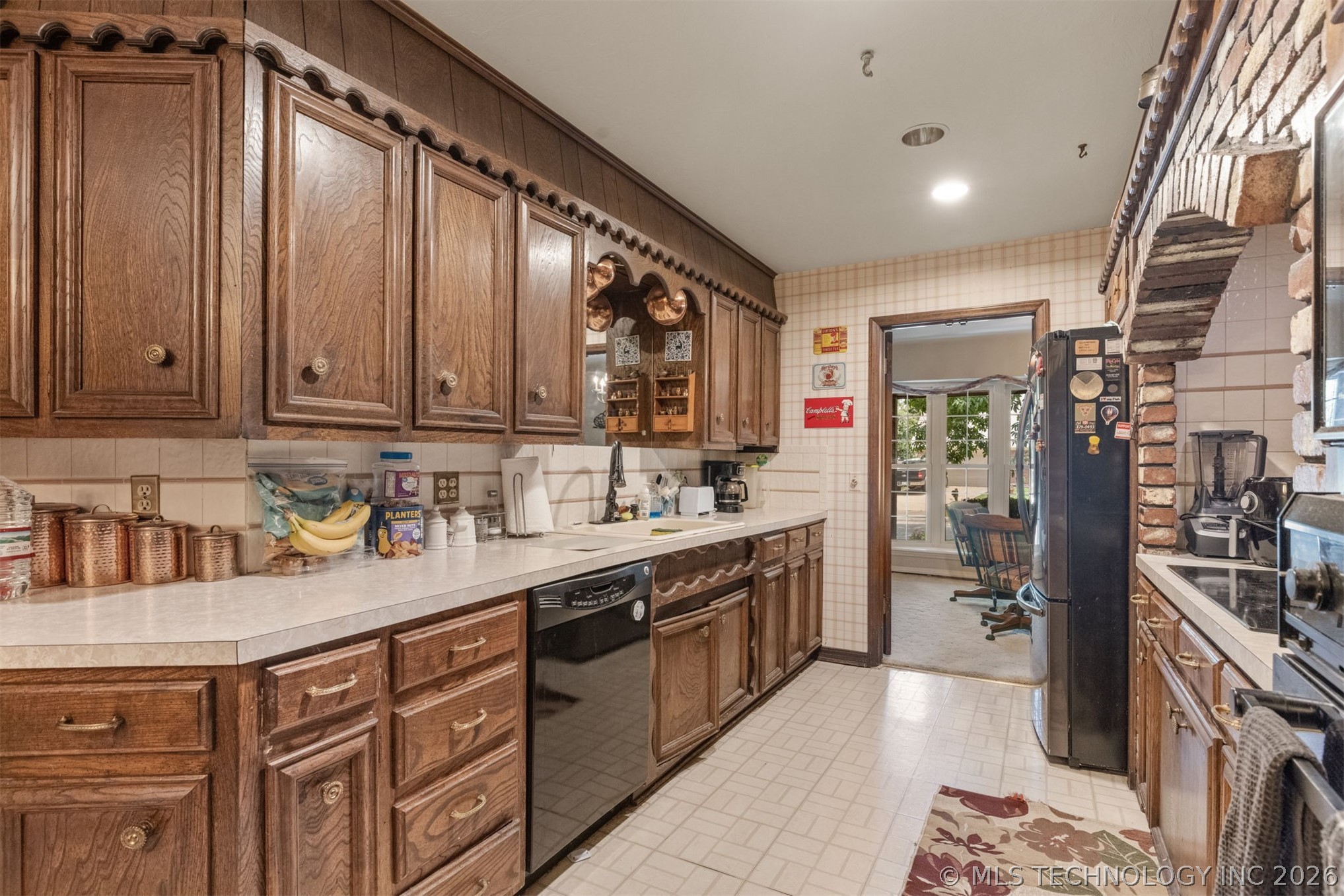 7312 E 68th Place Tulsa OK 74133