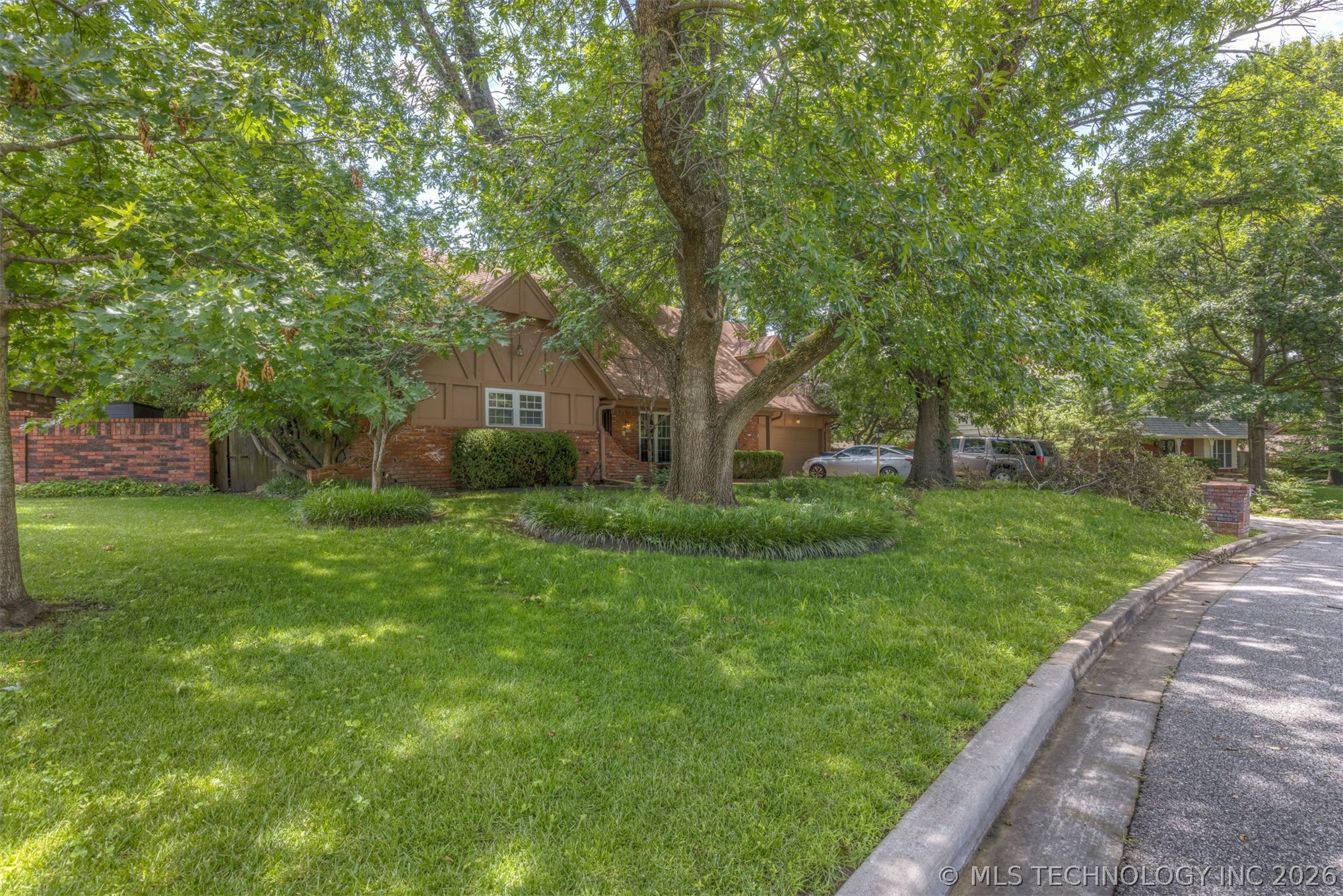 7312 E 68th Place Tulsa OK 74133