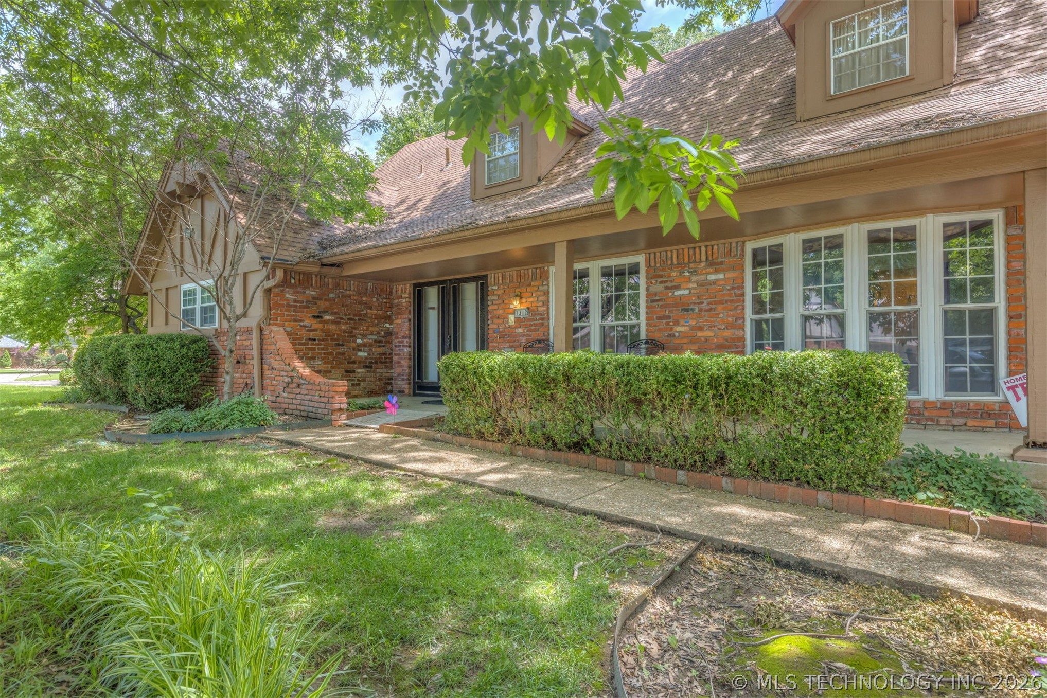 7312 E 68th Place Tulsa OK 74133