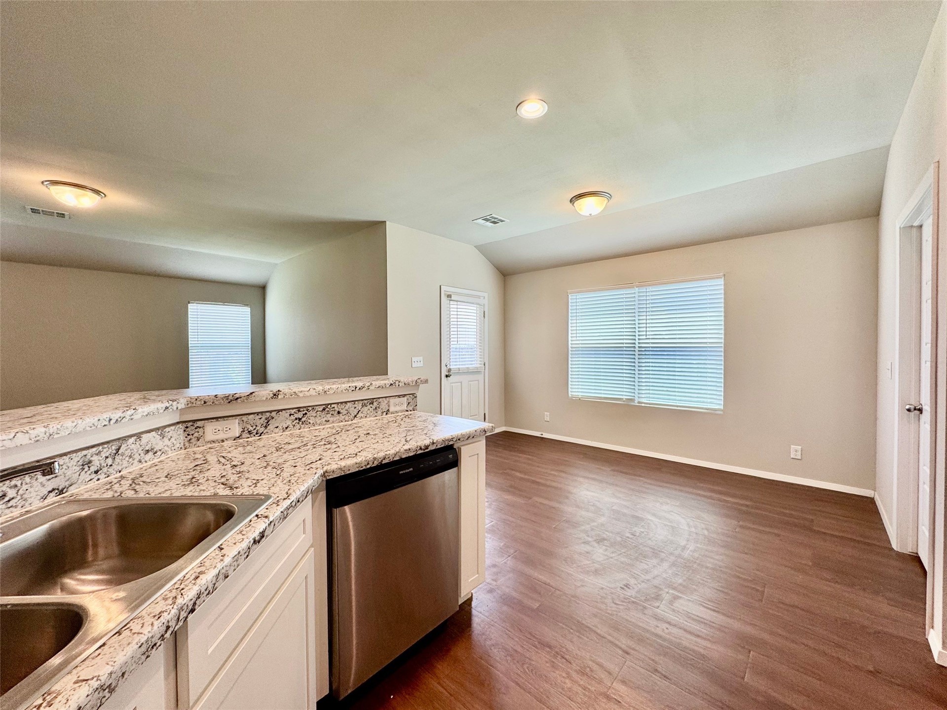 14127 N 73rd Eastavenue Collinsville OK 74021