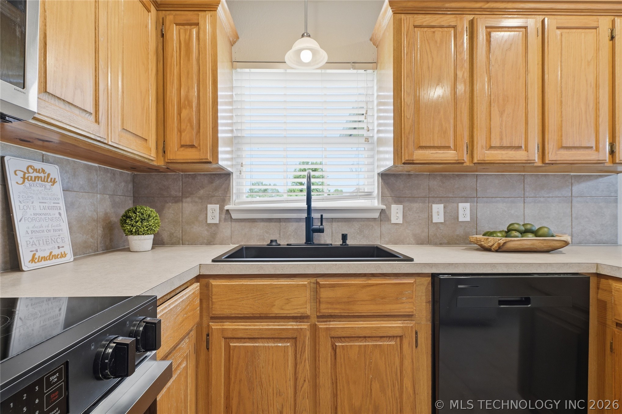 13044 N 132nd Eastavenue Collinsville OK 74021
