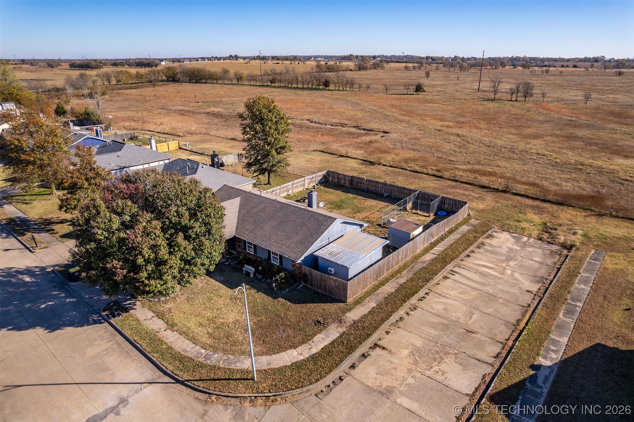 17715 S Santa Fe Street Mounds OK 74047