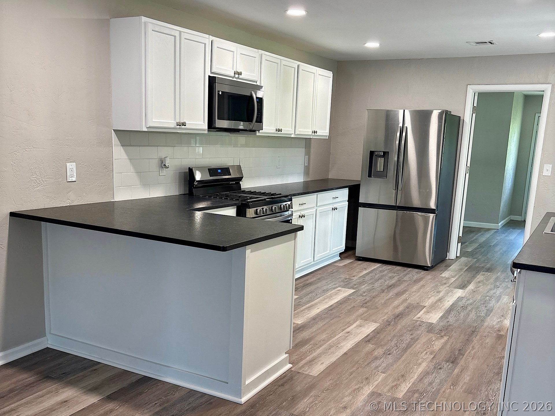 1121 E Walnut Street Cushing OK 74023