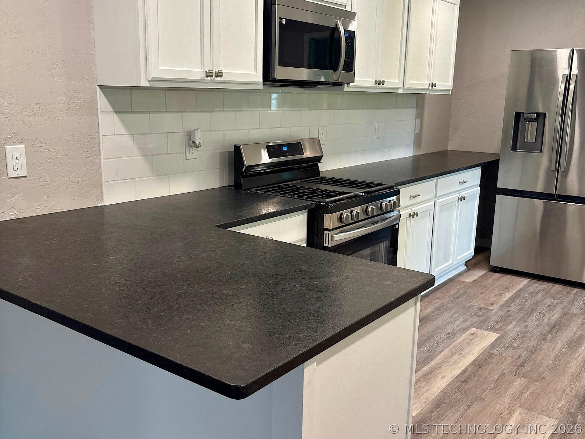 1121 E Walnut Street Cushing OK 74023