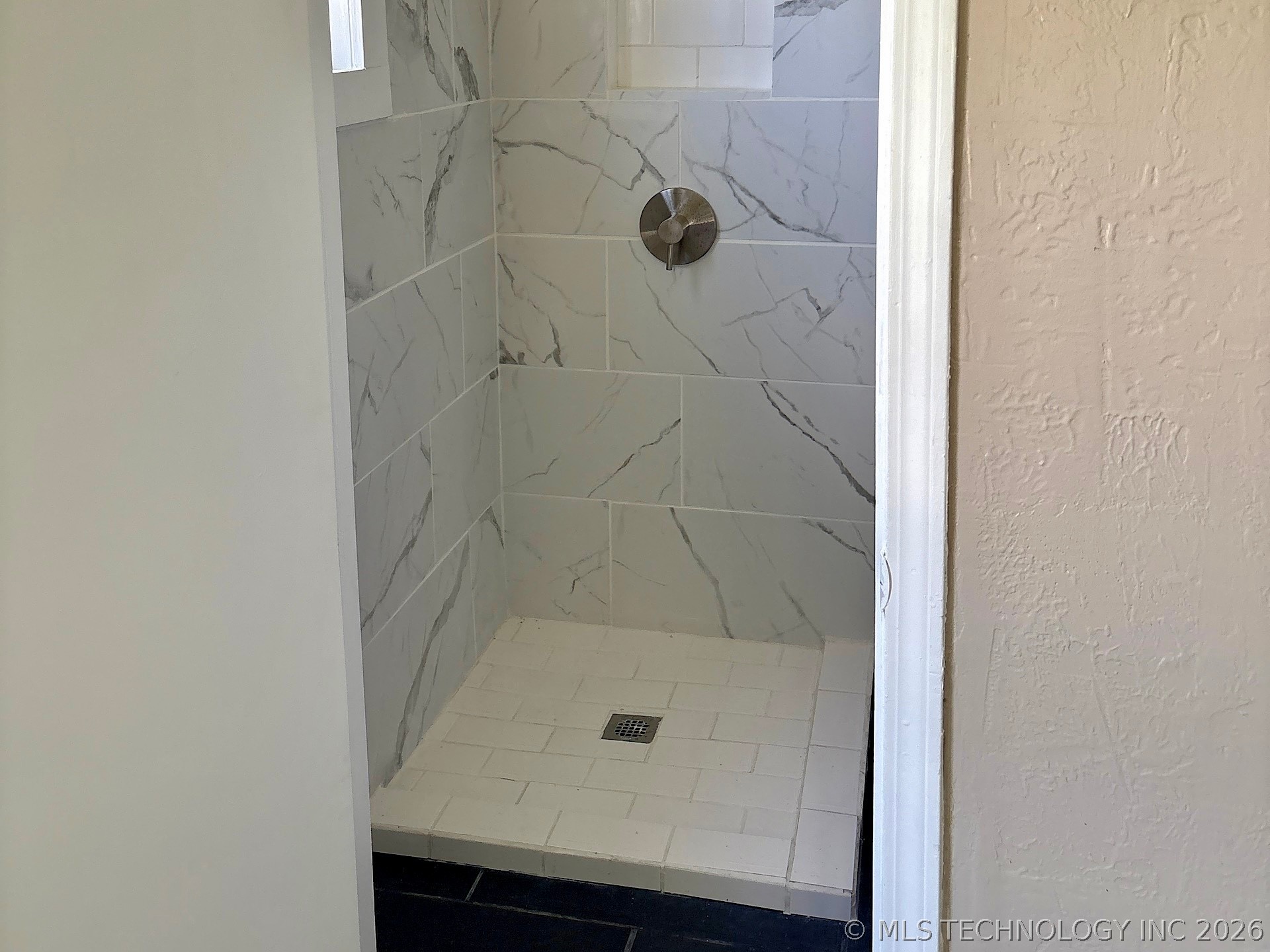 1121 E Walnut Street Cushing OK 74023