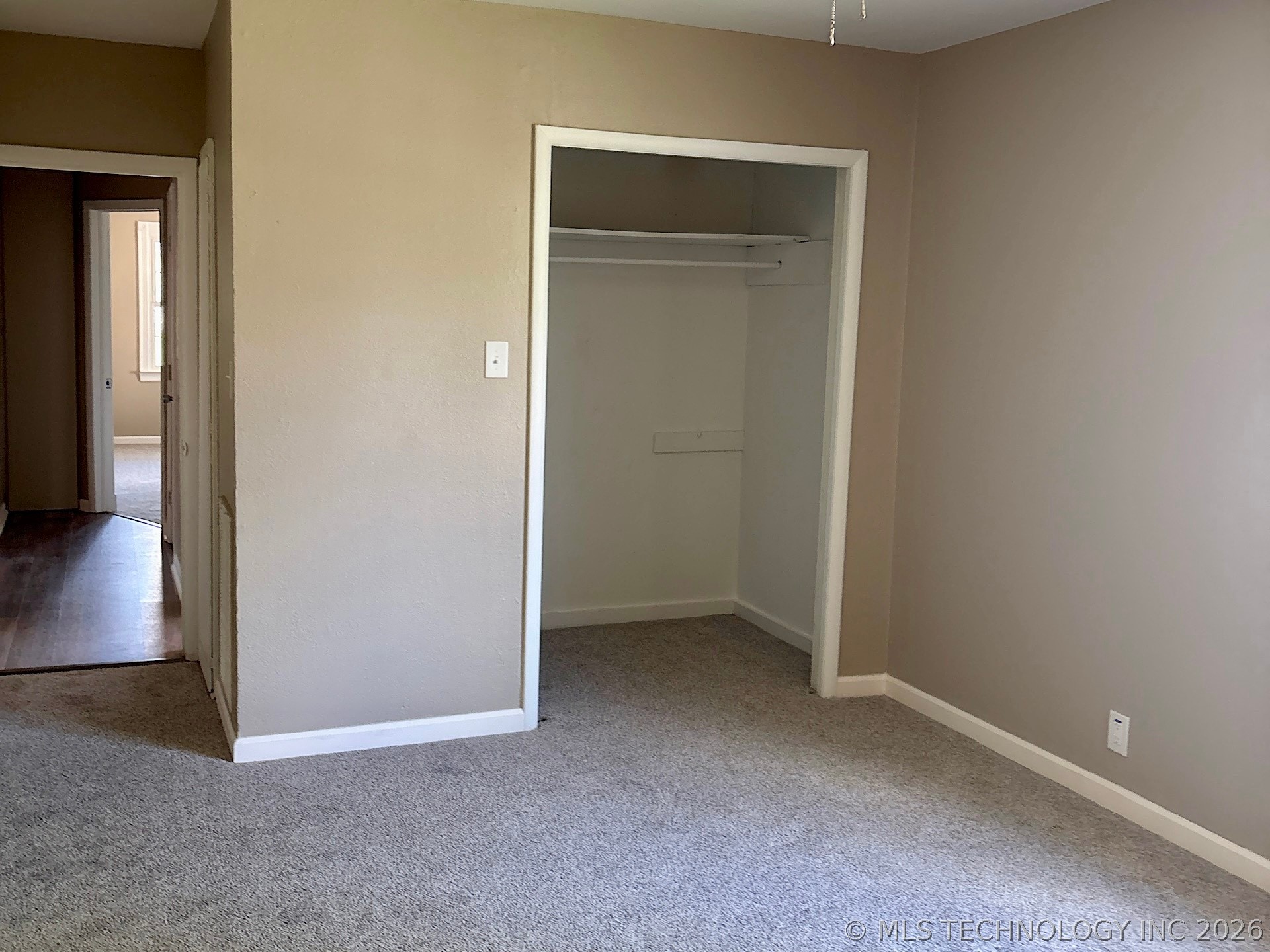 1121 E Walnut Street Cushing OK 74023