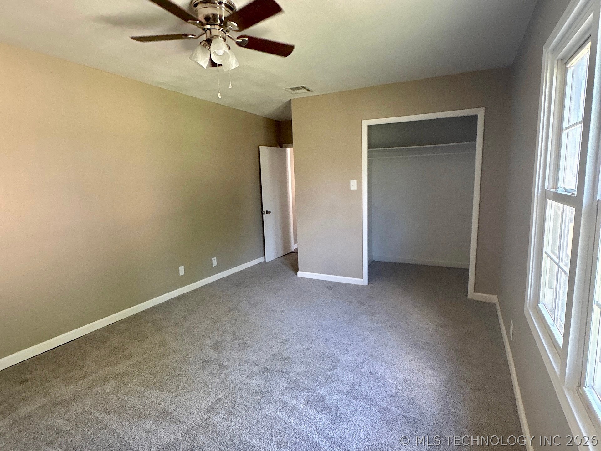 1121 E Walnut Street Cushing OK 74023