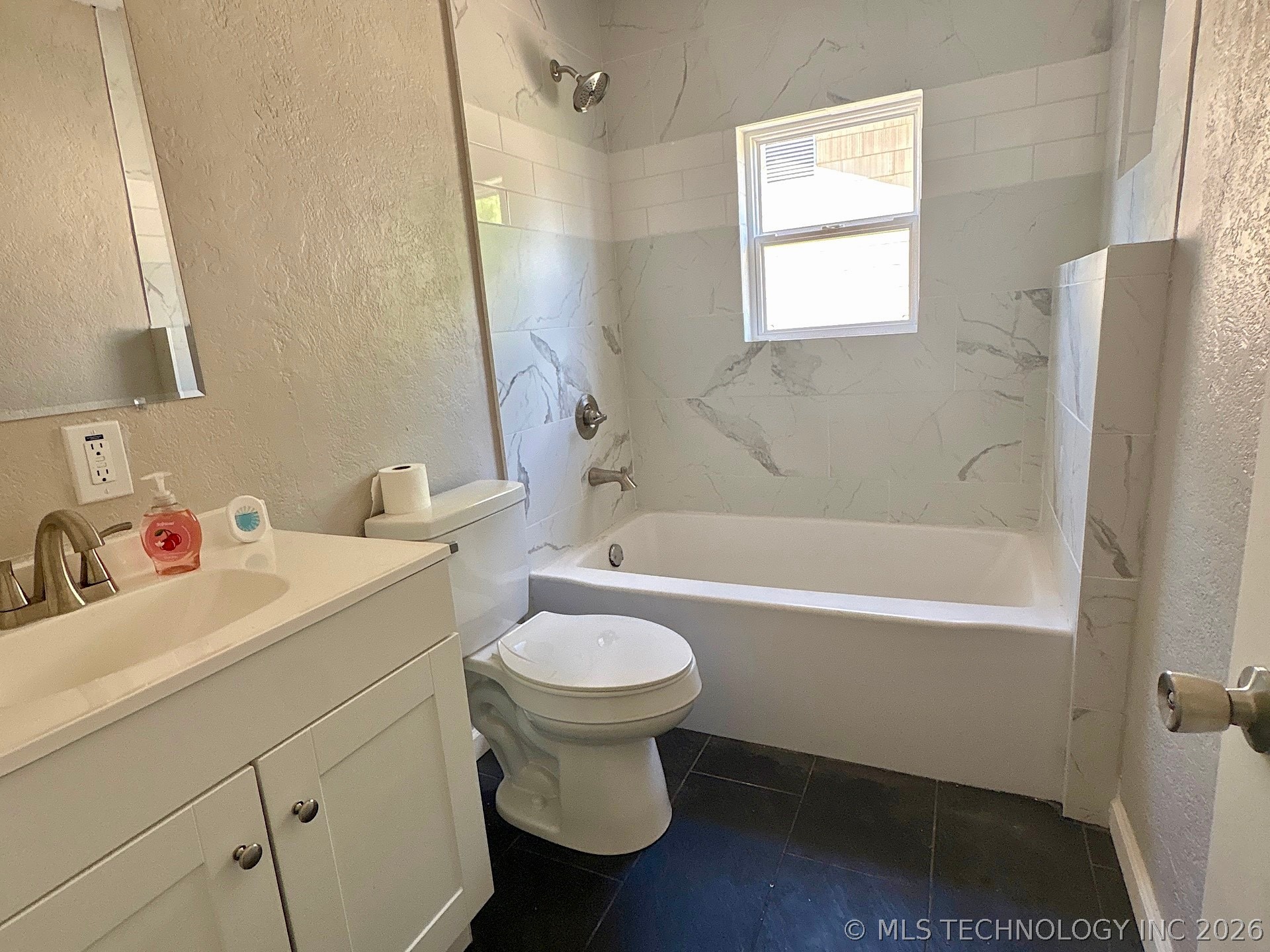 1121 E Walnut Street Cushing OK 74023