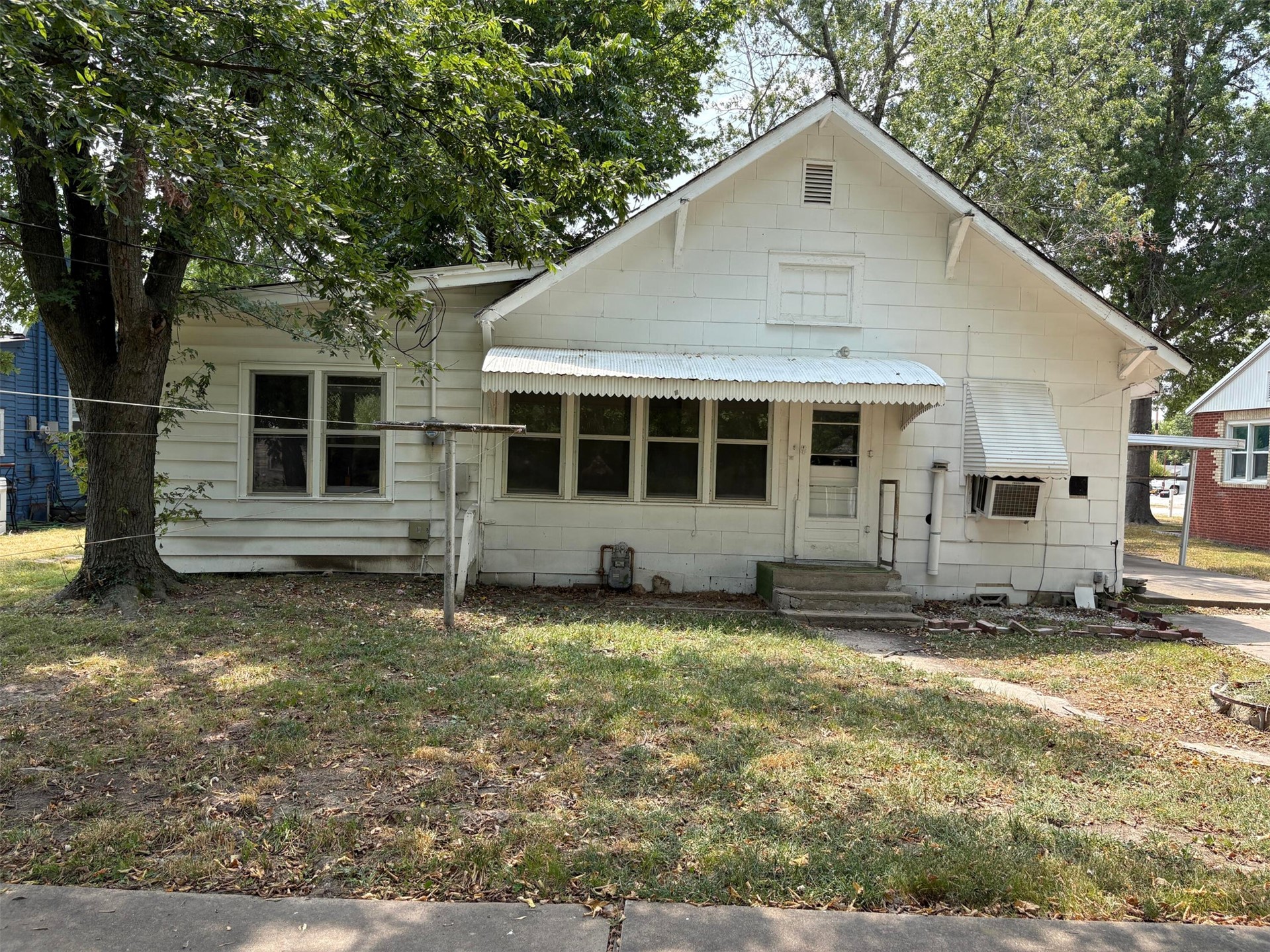 214 S Main Street Afton OK 74331