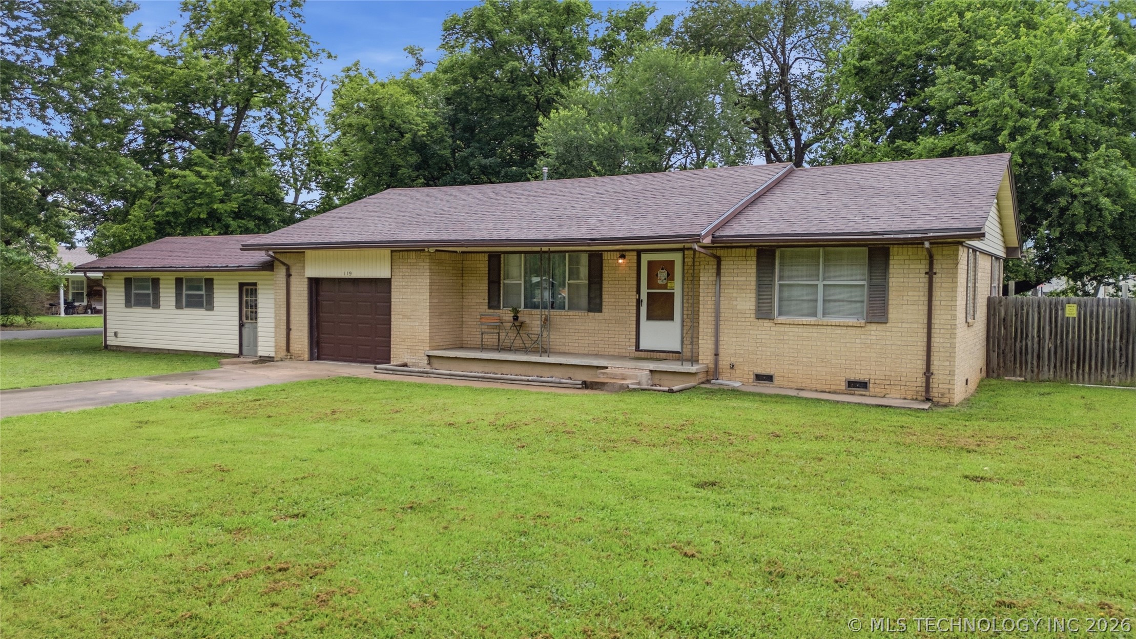 119 W Ross Street Locust Grove OK 74352