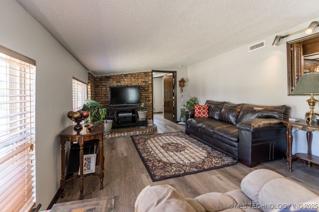 1722 Highway 70 E Kingston OK 73439