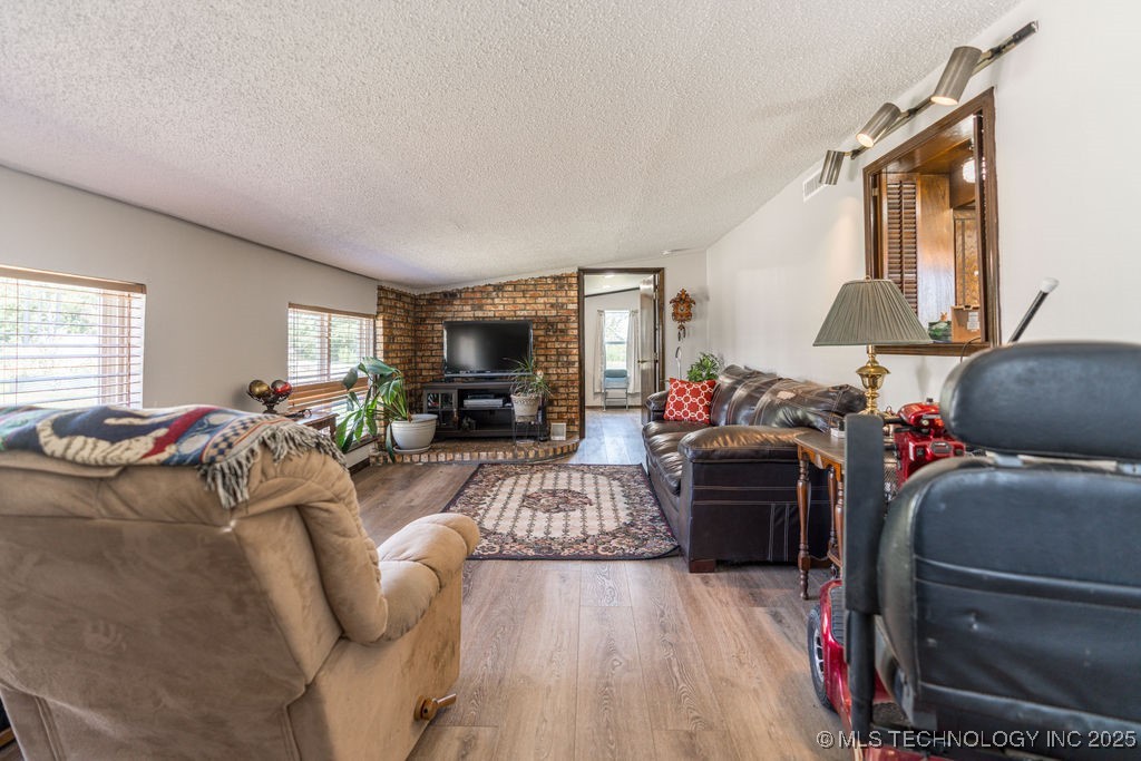 1722 Highway 70 E Kingston OK 73439