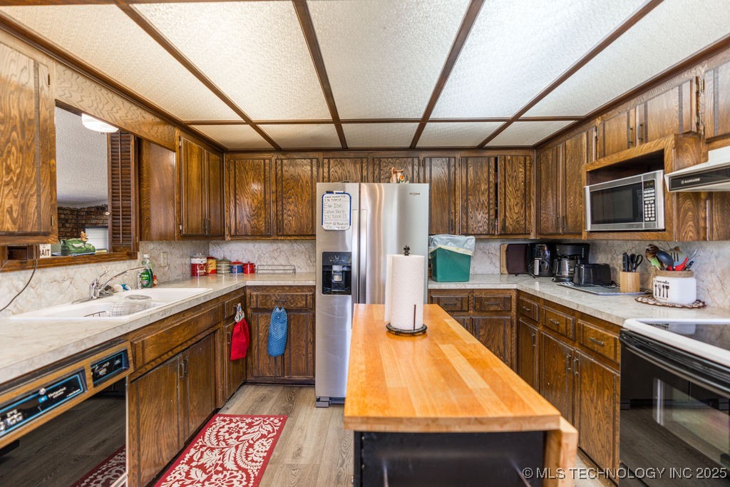 1722 Highway 70 E Kingston OK 73439