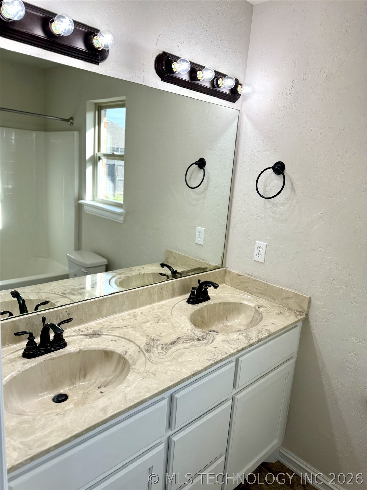 13353 N 133rd Eastavenue Collinsville OK 74021