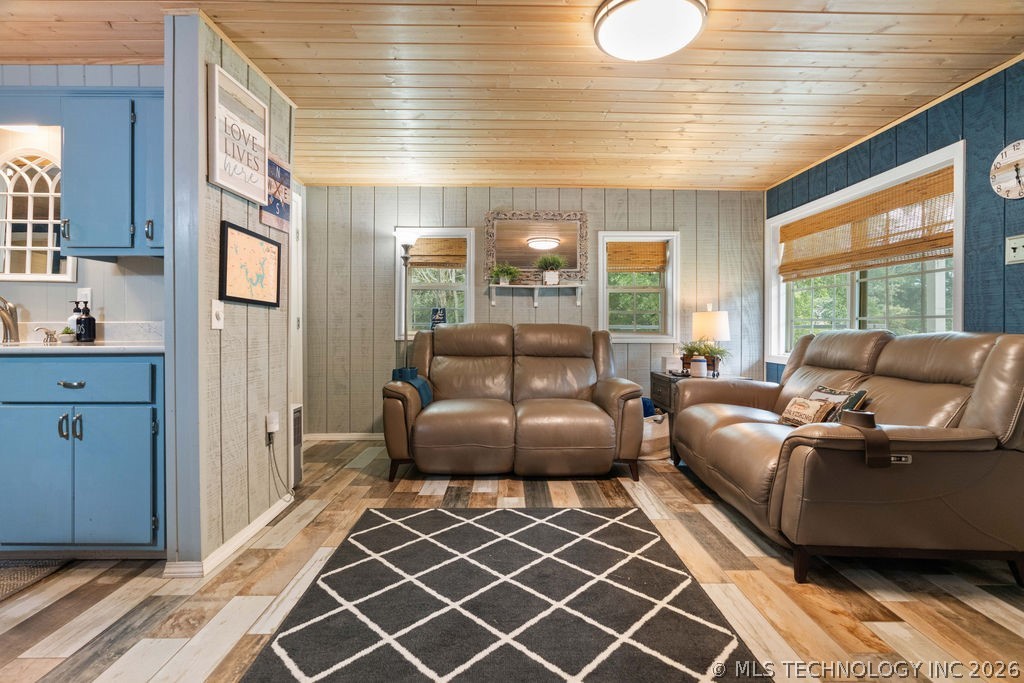 5112 Oakwood Kingston OK 73439