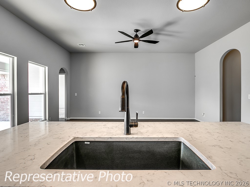 5821 E 124th Terrace S Bixby OK 74008