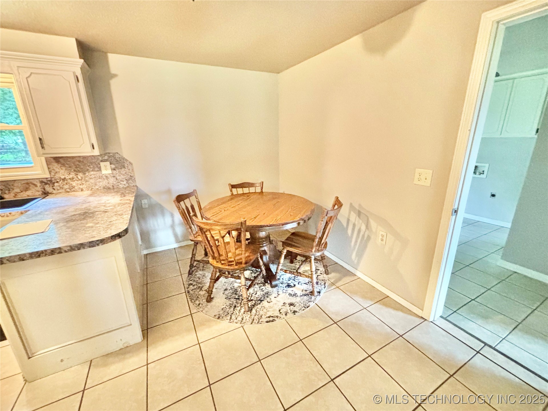 106 E Elk Road Whitefield OK 74472