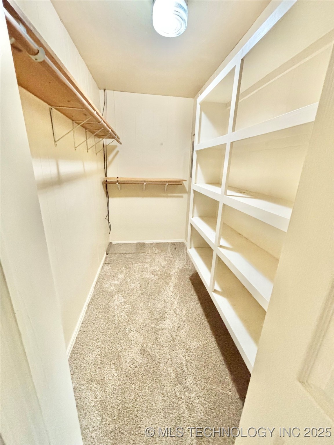 106 E Elk Road Whitefield OK 74472
