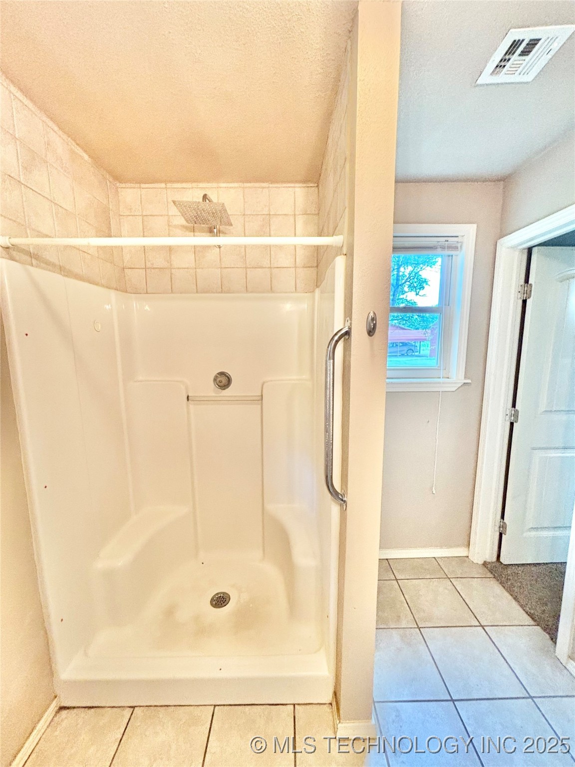 106 E Elk Road Whitefield OK 74472