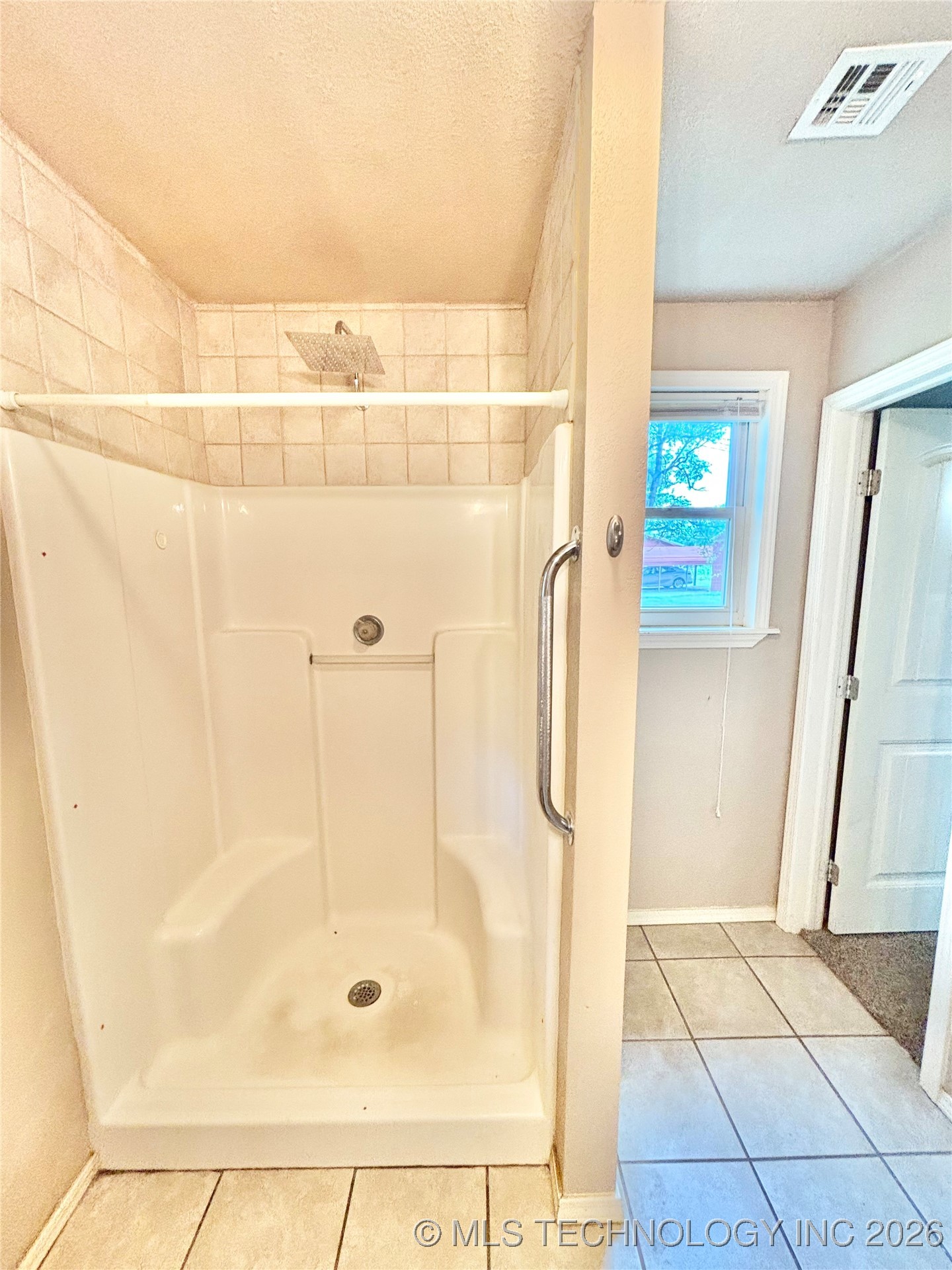 106 E Elk Road Whitefield OK 74472