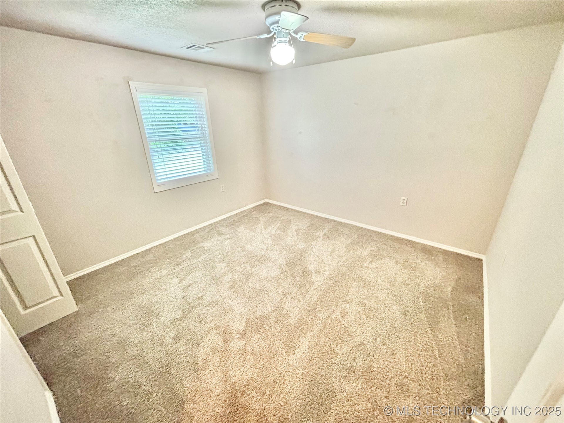 106 E Elk Road Whitefield OK 74472