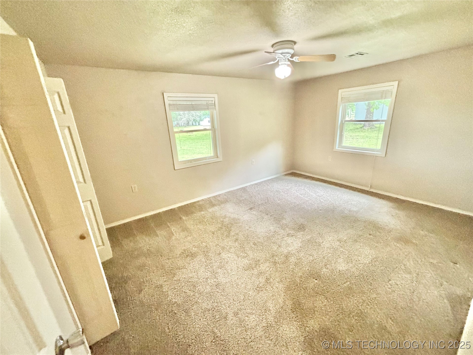106 E Elk Road Whitefield OK 74472